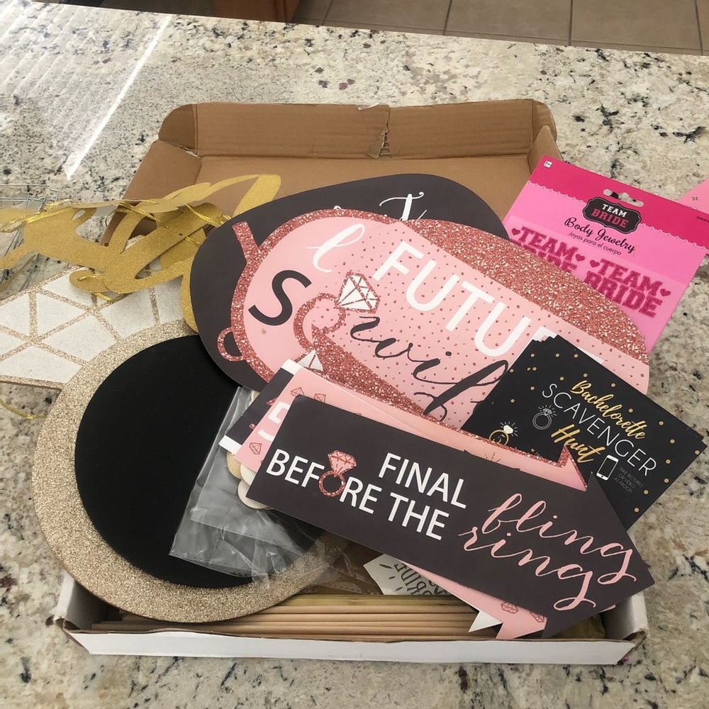 Bachelorette Party Set